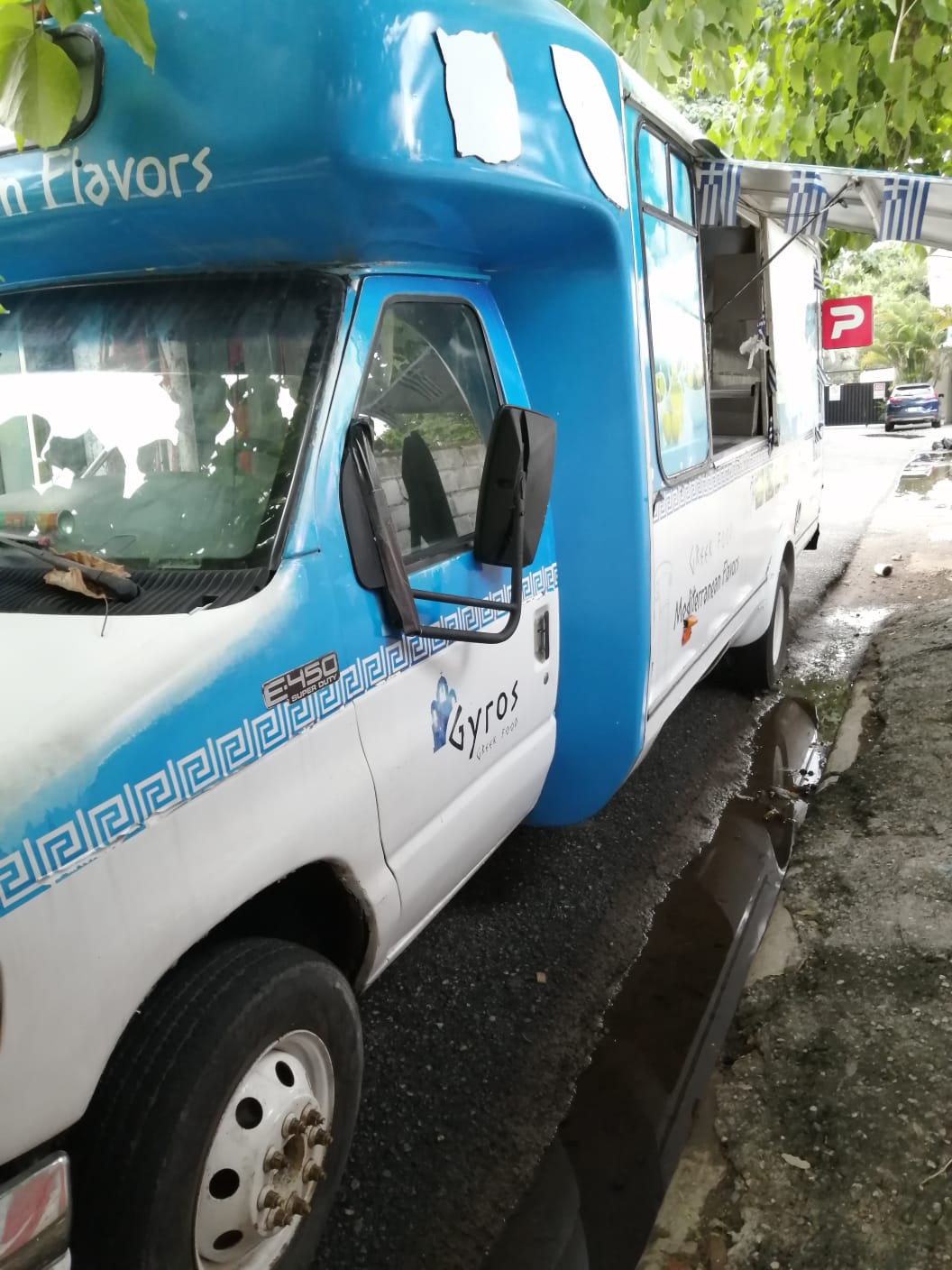 equipos profesionales - Food Truck Bus 0