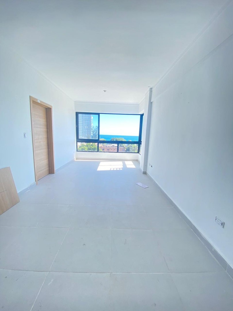 apartamentos - Apartamento en Venta
•ZONA UNIVERSITARIA
Piso 6: Bloque C .2 hab. USD180,000 6