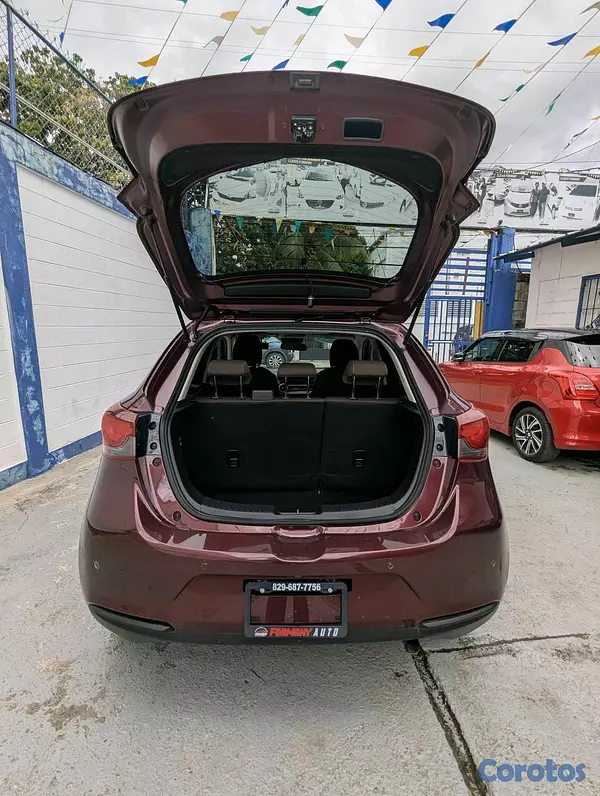 carros - MAZDA2 2020  11