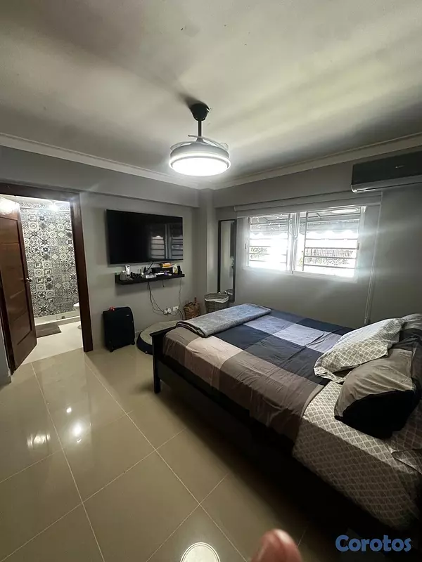 apartamentos - vedo en el millón una habitación baño parqueo  techado gas común tercer nivel  4