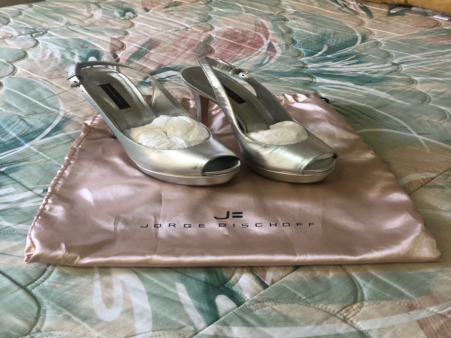 zapatos para mujer - Vendo Zapato marca Jorge Bisschoff como nuevo.  0
