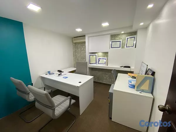 oficinas y locales comerciales - Alquilamos oficinas privadas con espacio para reci 3