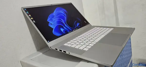computadoras y laptops - Razer blade Gamer 15 Pulg Core i7 Ram 24gb  Disco 512gb SSD Nvidea Rtx 2060 6gb  2