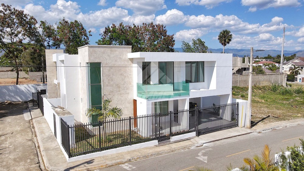 casas - CASA ESTRENAR PROYECTO CERRADO EMPORIUM DORADO SANTIAGO 