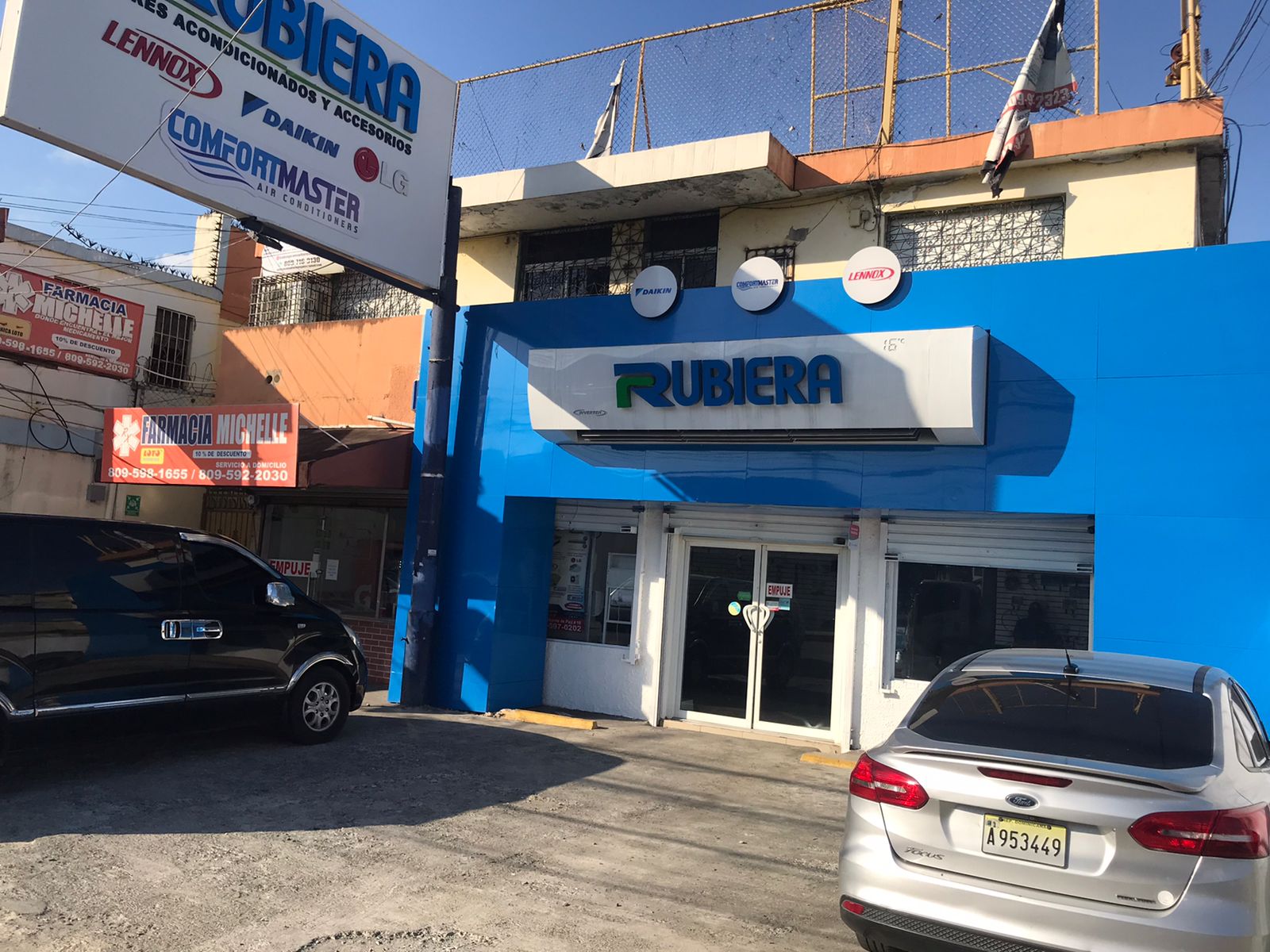 oficinas y locales comerciales - Local para oficina próximo a Mega Centro 0
