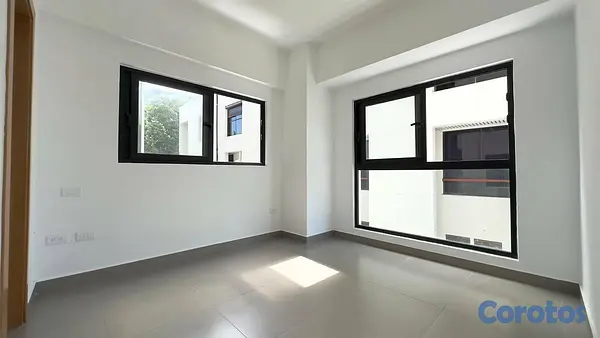 apartamentos - Apartamento Segundo Nivel en Bella Vista Proximo a 5