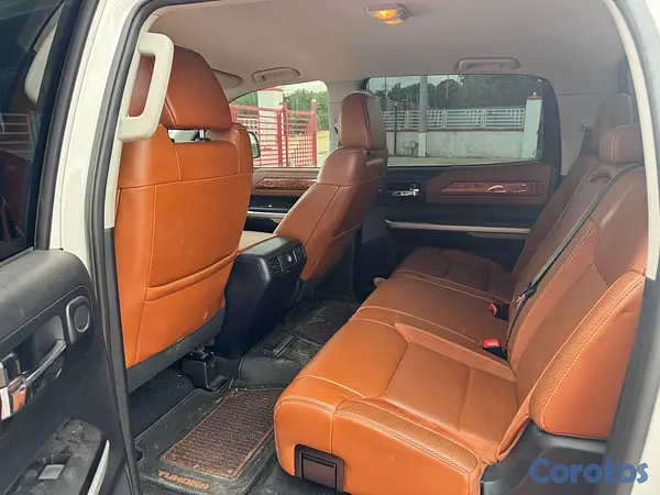 jeepetas y camionetas - 2017 Toyota Tundra 4X4 13