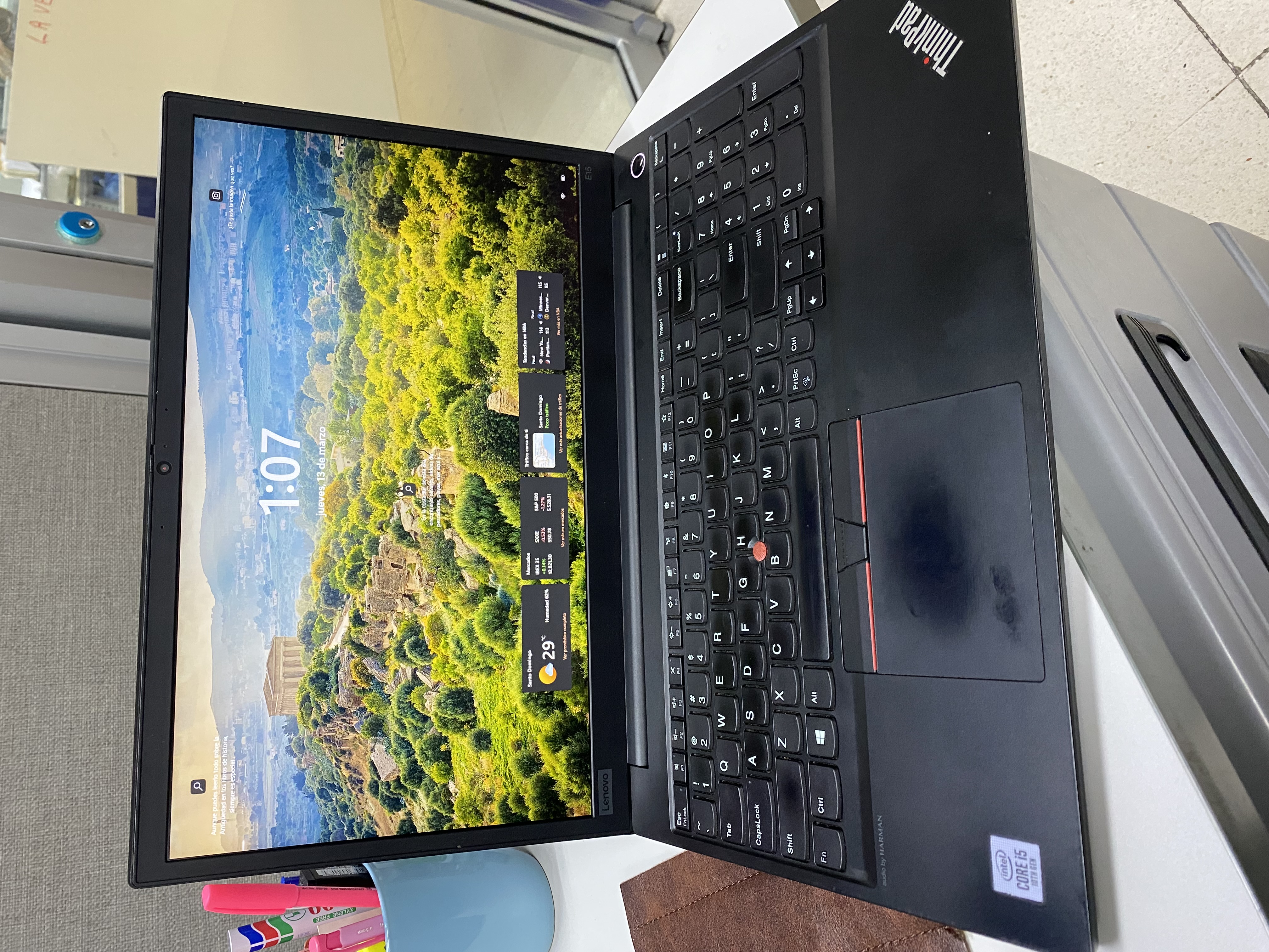 computadoras y laptops - Laptop Lenovo ThinkPad E15 / i5 10ma Gen 1