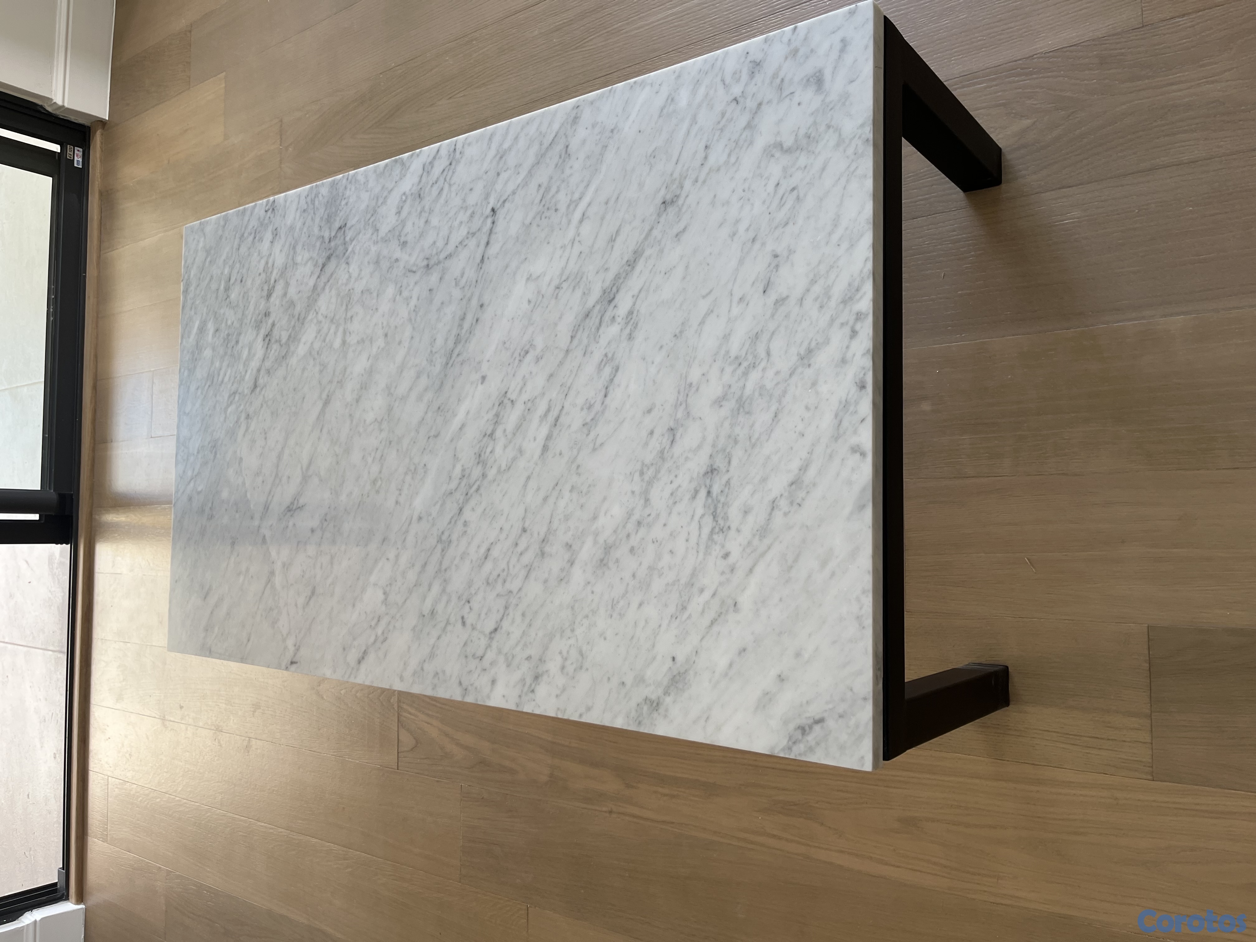 muebles y colchones - Hermoso centro de mesa de mármol con base metálica 2