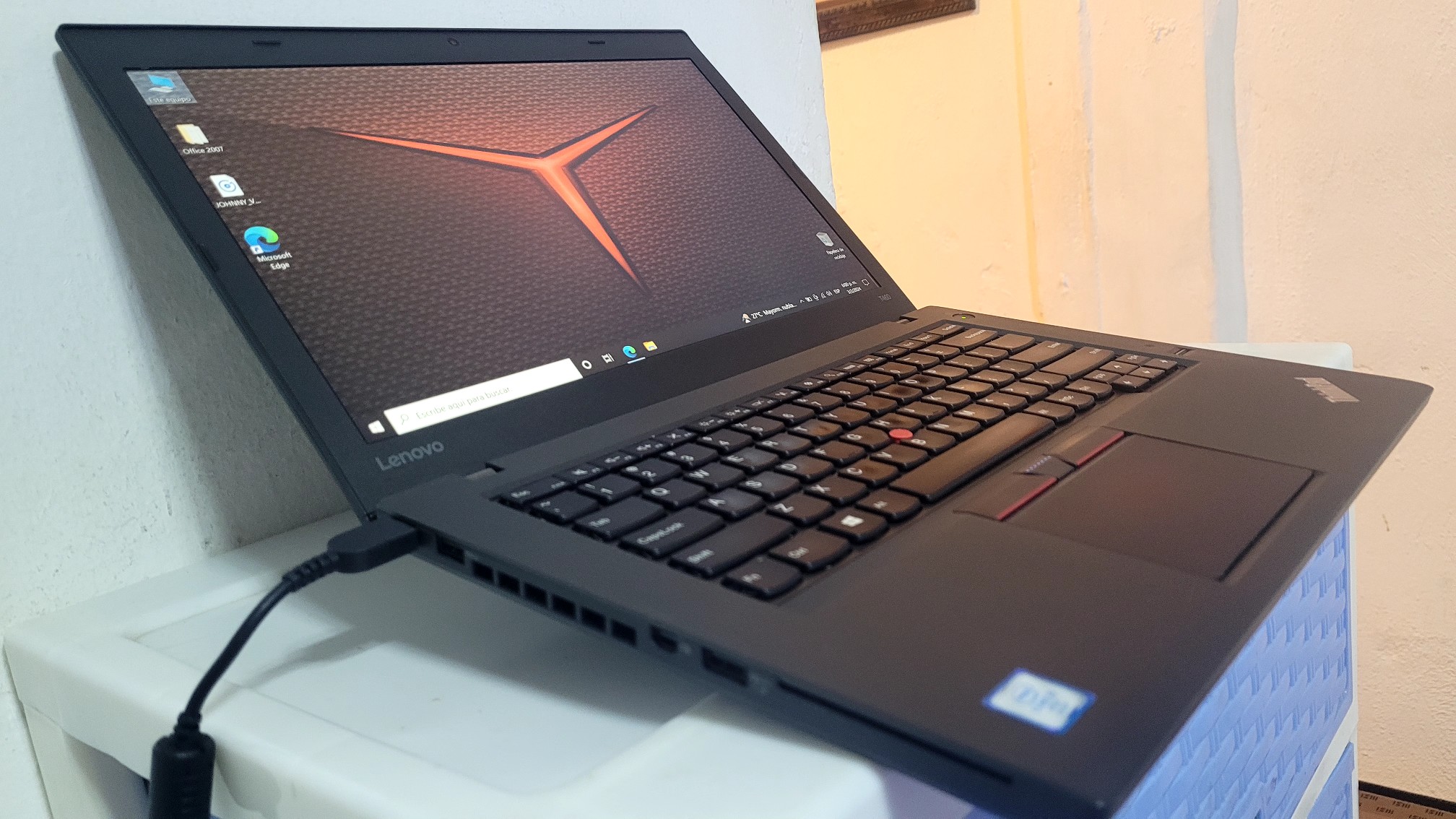 computadoras y laptops - Lenovo T460 14 Pulg Core i5 Ram 12gb Disco 256ggb Video 6gb 1