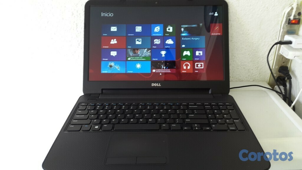 computadoras y laptops - Dell 17.3 Pulg Core i3 Ram 8gb Disco 256gb 1