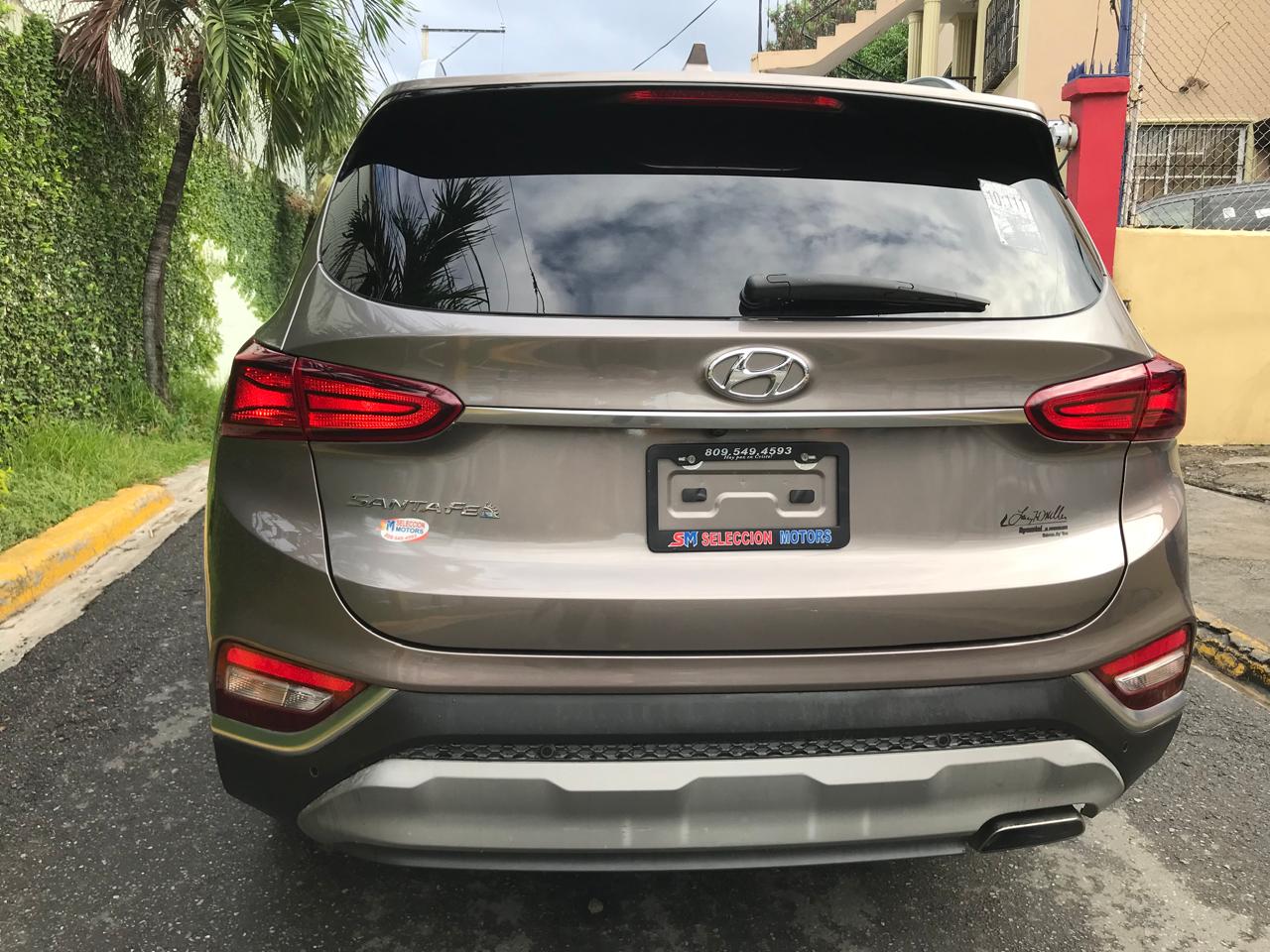 jeepetas y camionetas - HYUNDAI SANTA FE SEL 2019 4