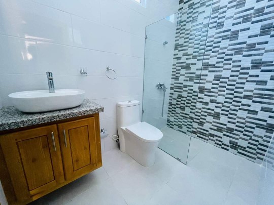 casas - Casa moderna en un residencial privado a 5 minutos de playa dorada  3