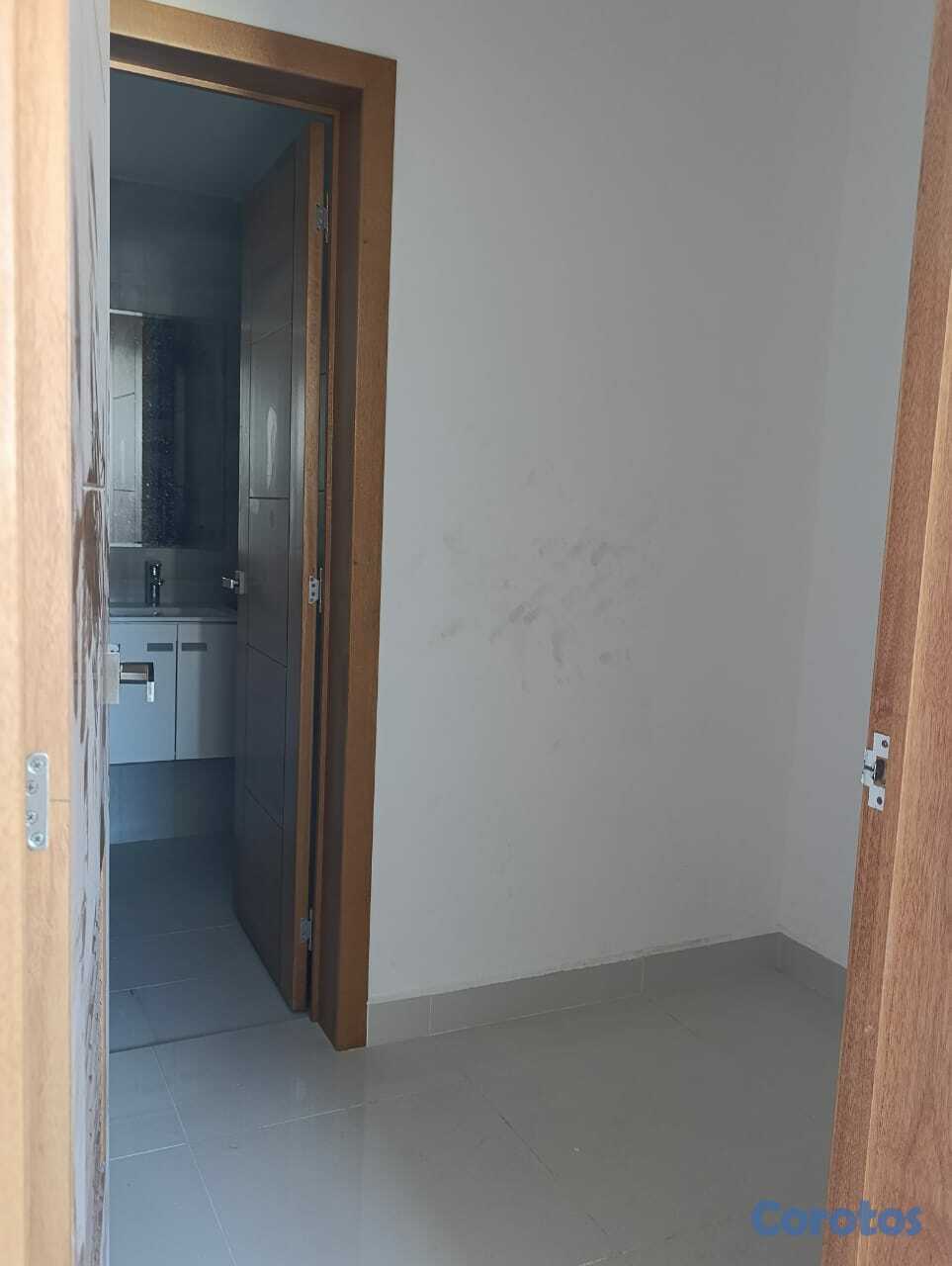 apartamentos - OPORTUNIDAD  INVERSION apartamento Renacimiento ubicación excelente ,área social 8