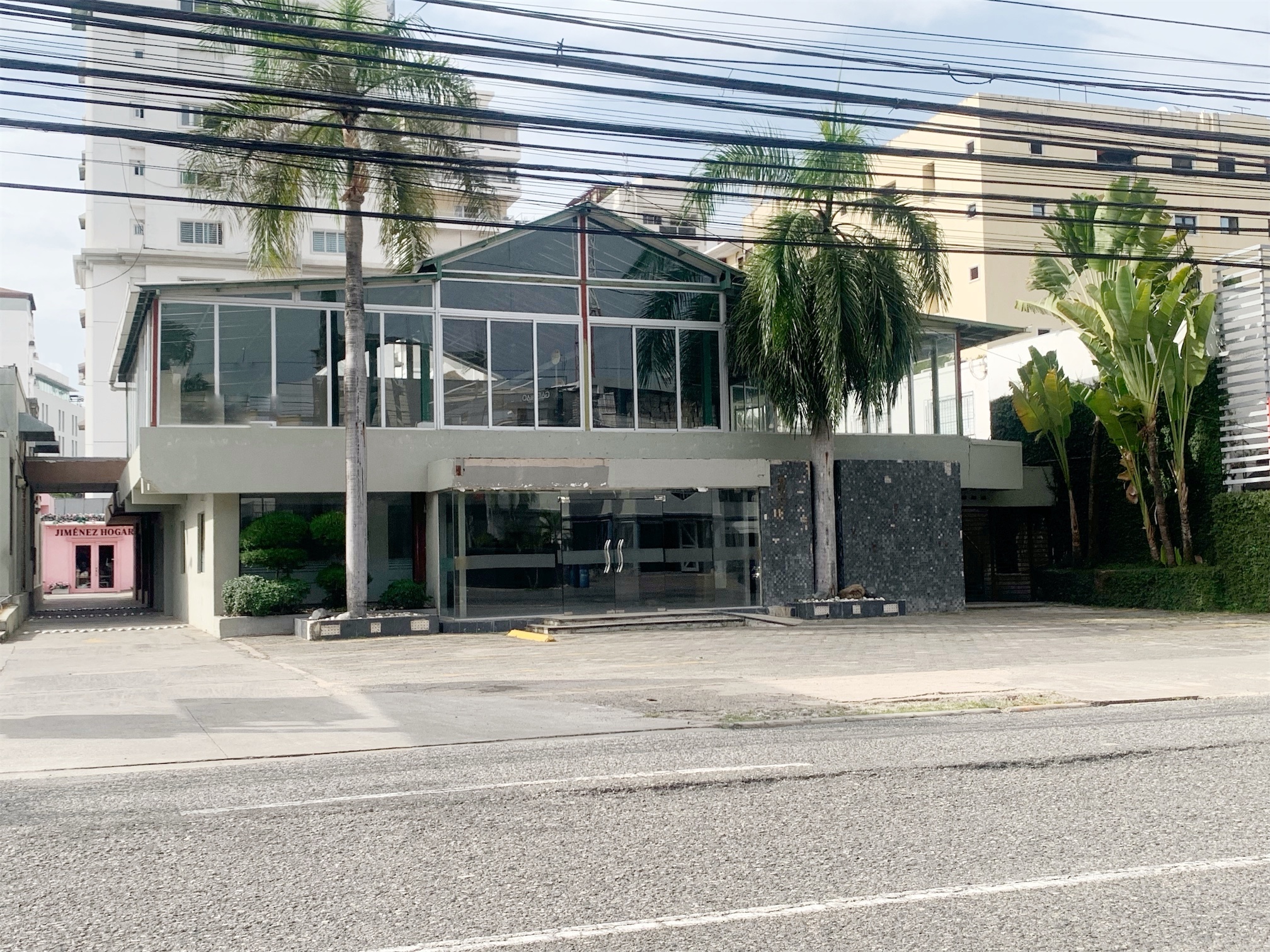 oficinas y locales comerciales - Local comercial en Naco 4