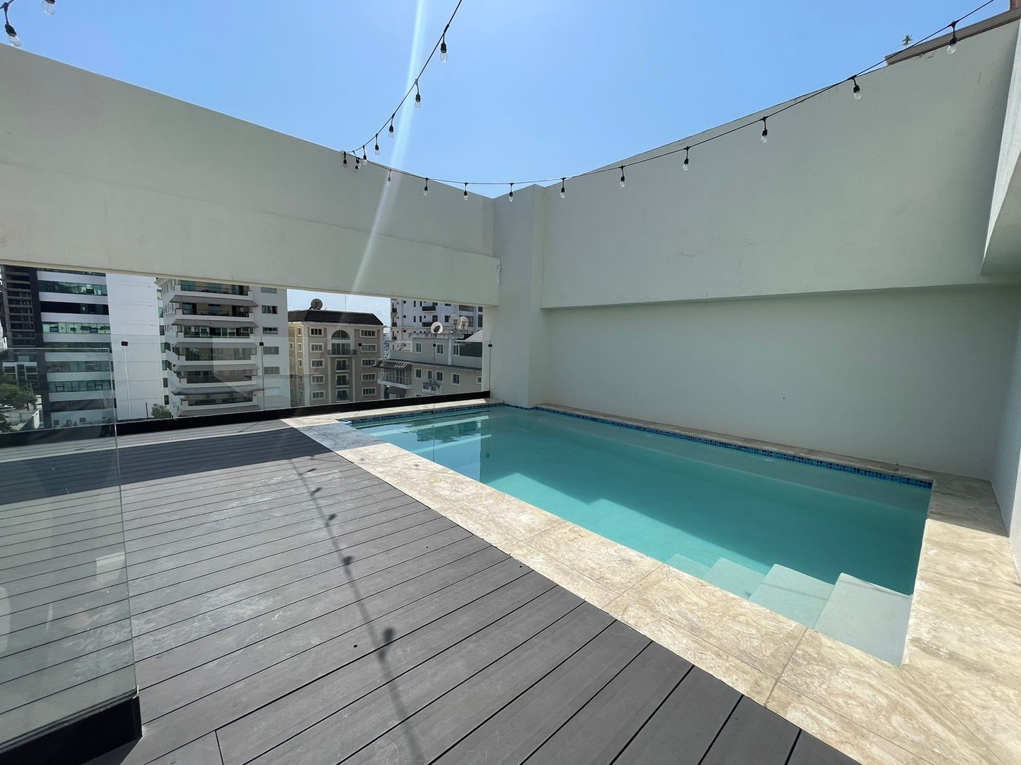 apartamentos - Vendo En Serralles Piso 5 Nuevo Amueblado Full de 1 Habitación
CODIGO PD232  1
