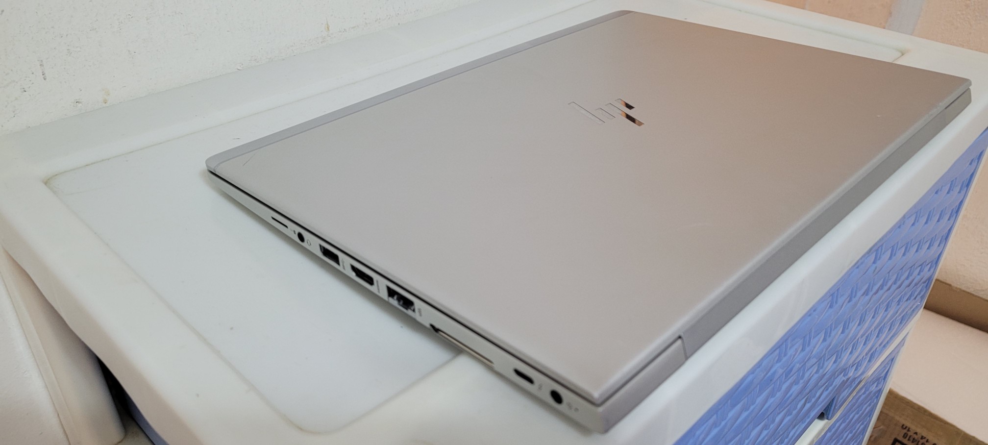 computadoras y laptops - Laptop hp Slim 14 Pulg Core i5 7ma Gen Ram 8gb ddr4 Disco 256gb Solido Wifi 2