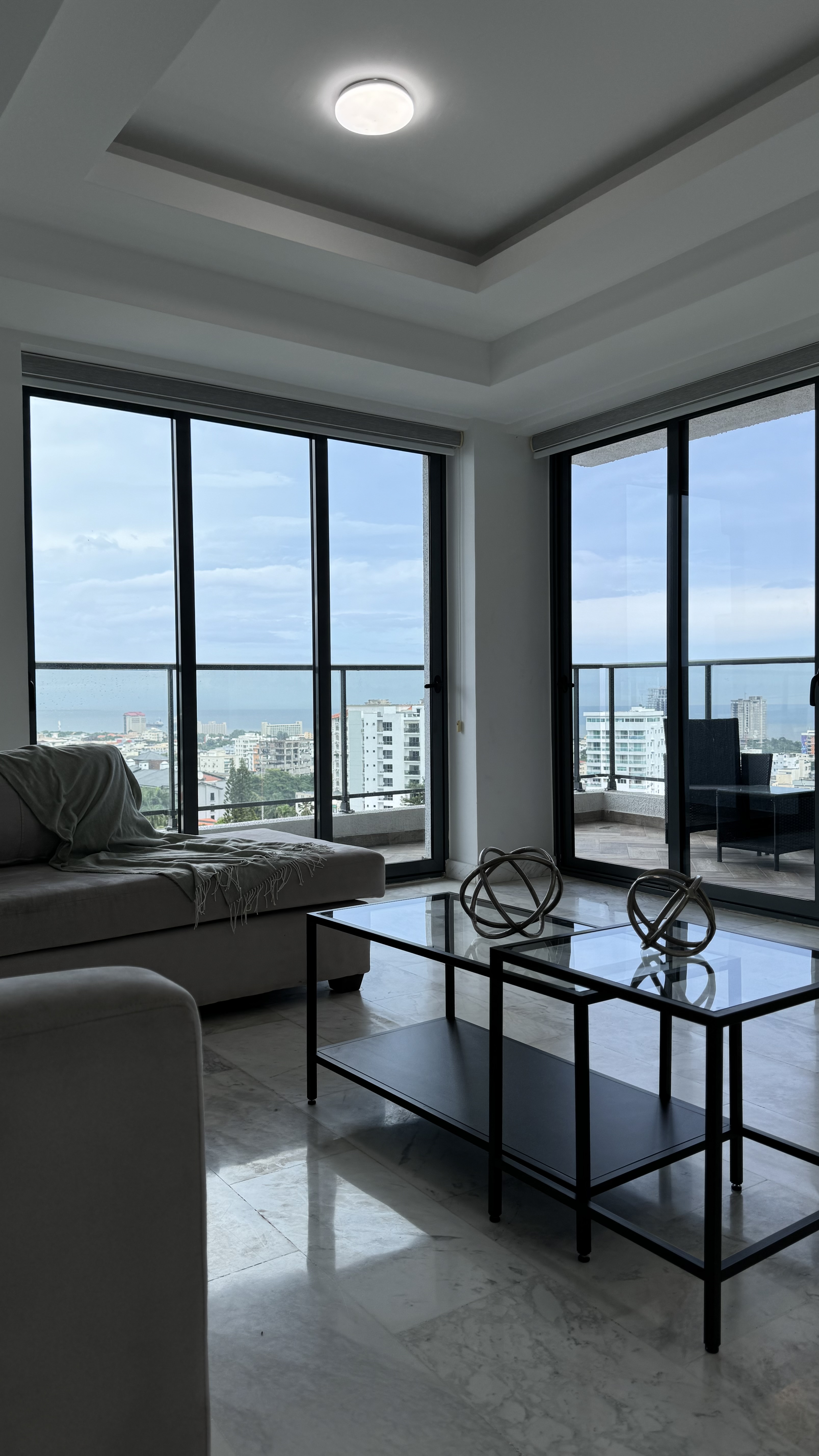 apartamentos - Alquiler de Apartamento Amoblado en La Esperilla