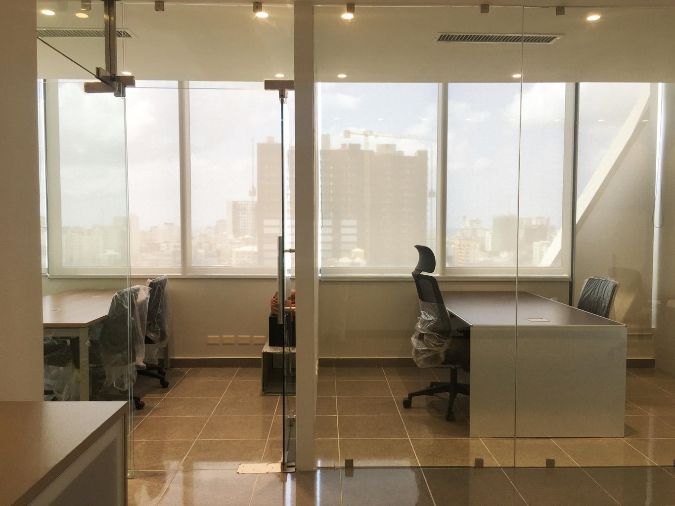 oficinas y locales comerciales - Oficina de 125 m2 Amueblado en Alquiler 5