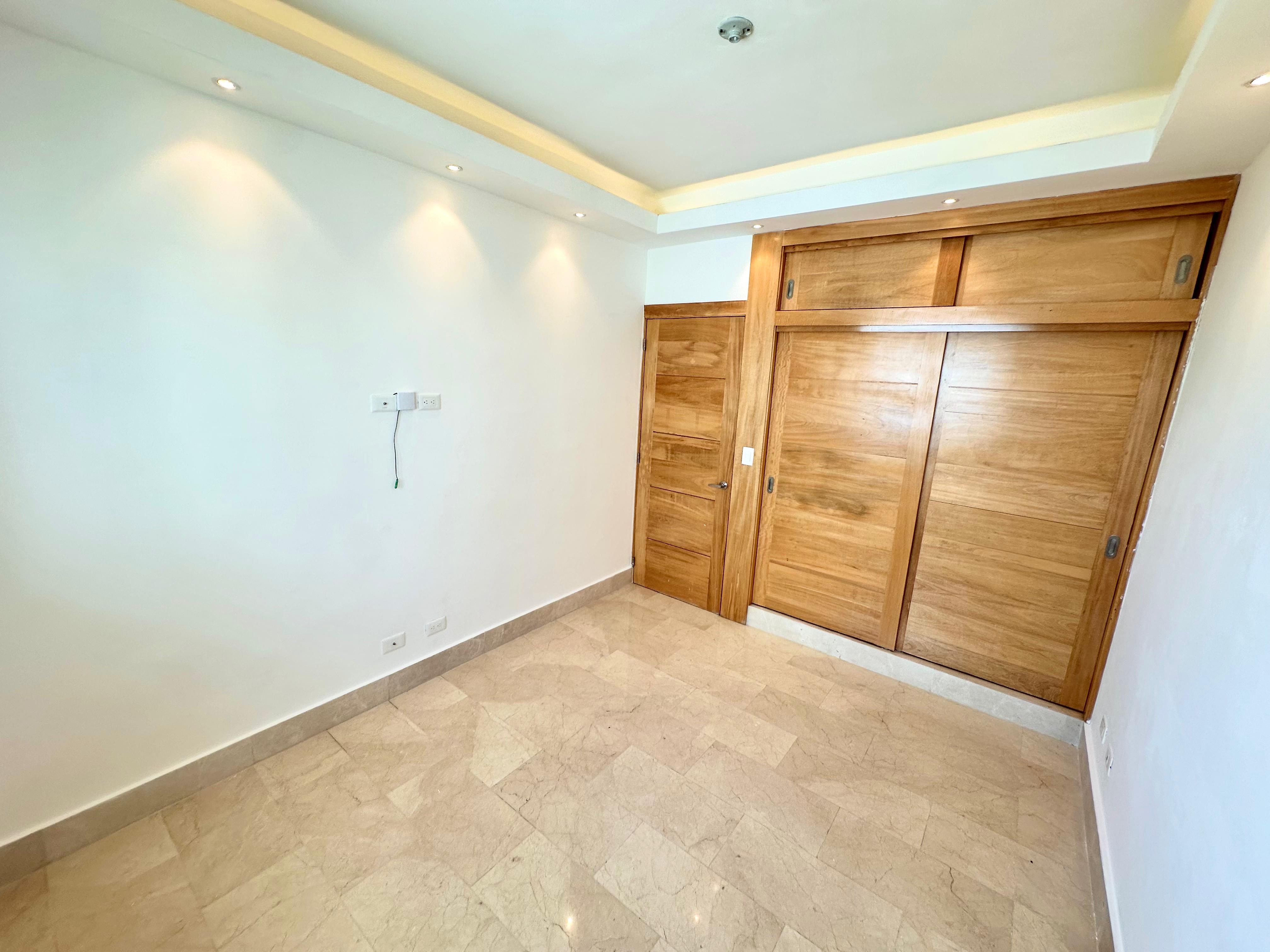 apartamentos - Evaristo Morales📍  ❗️Moderno apartamento en alqui 0
