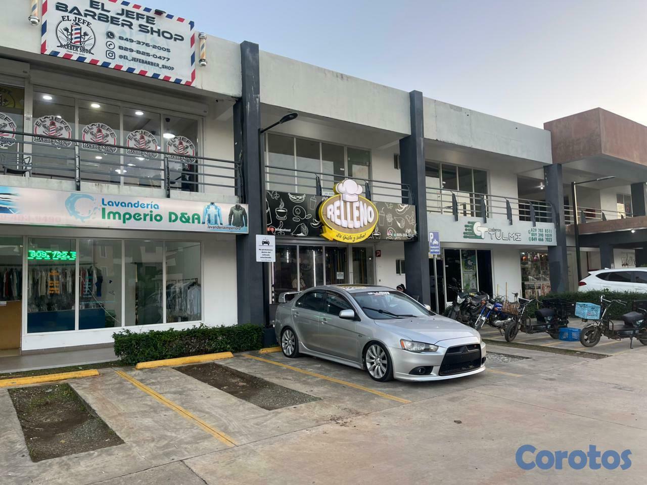 oficinas y locales comerciales - Local rentable en plaza de alto flujo junto a Brav 2