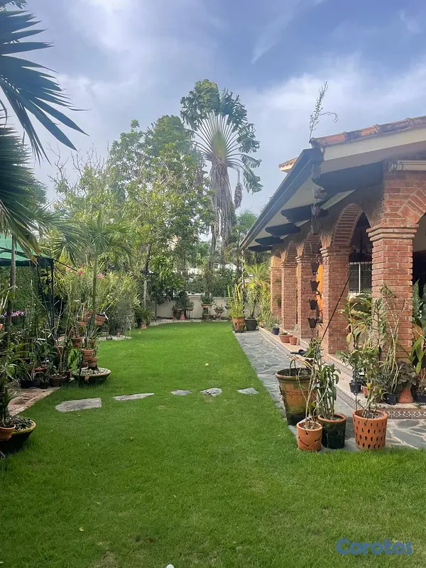 casas - VENDO CASA EN ARROYO HONDO II 5