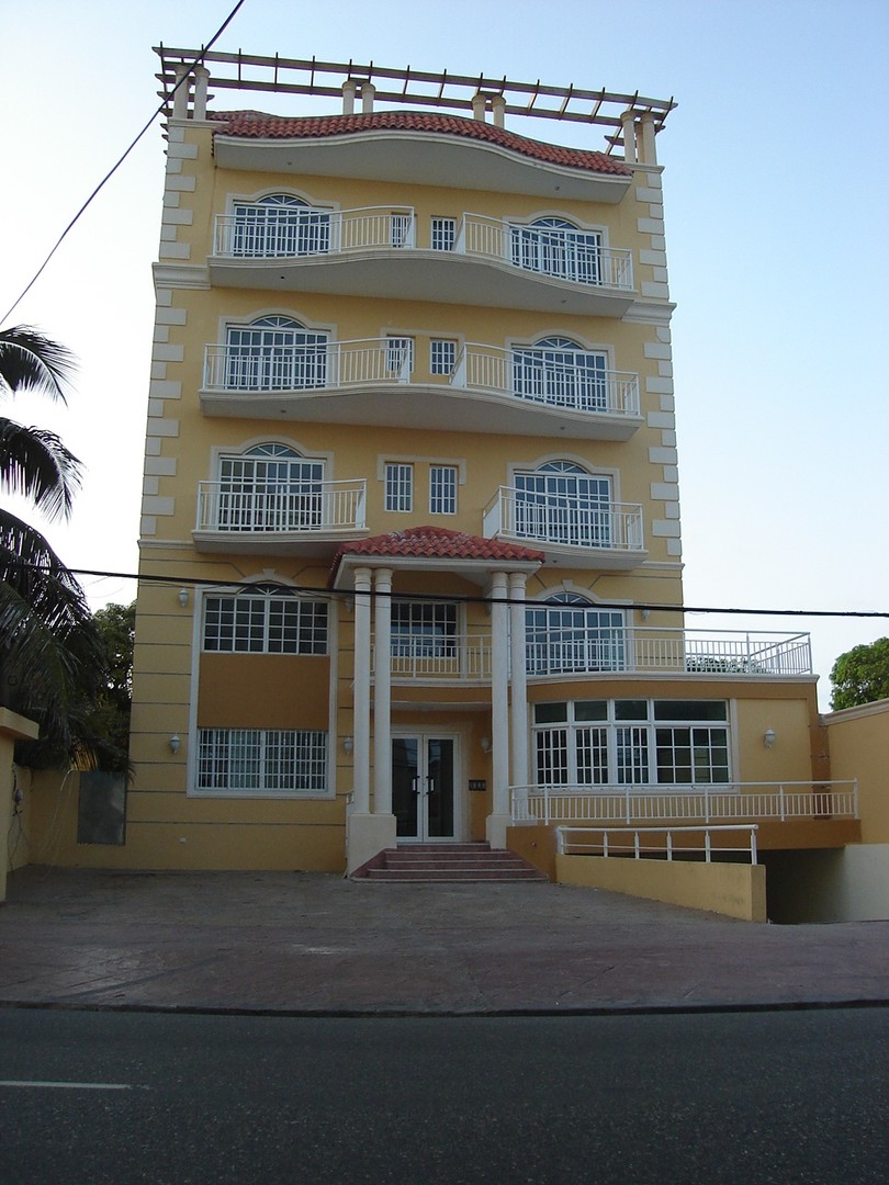 apartamentos - COMODO APARTAMENTO DE 1 HABITACION A UNA CUADRA DEL MALECON
