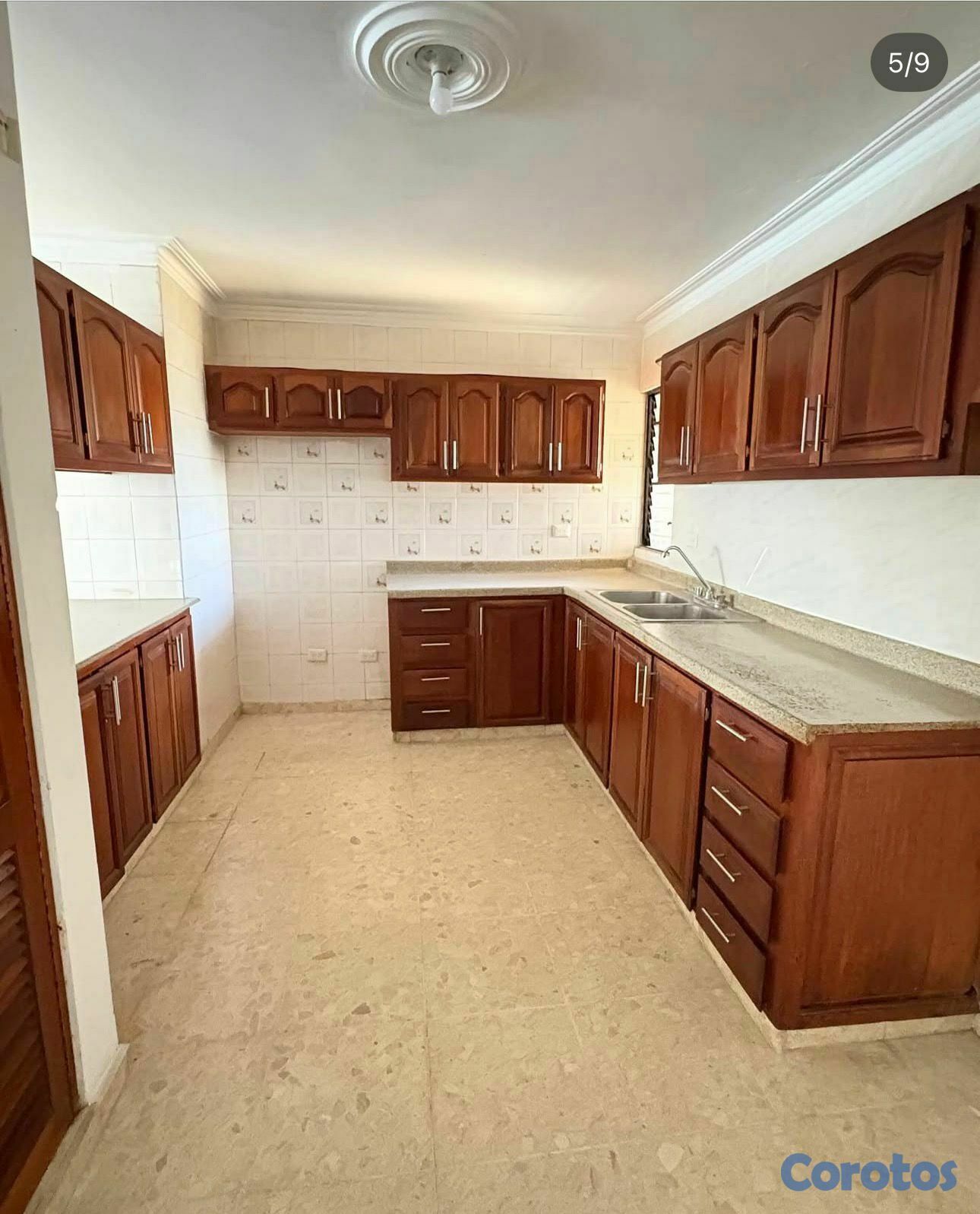 apartamentos - Alquilo en 📍Cacicazgo US$950 (no negociable) Mant 7