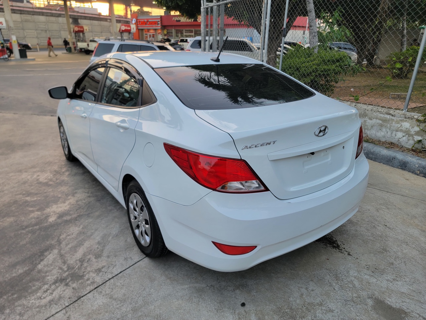 carros - Hyundai Accent GLS 2017 recién importado Clean Carfax 3