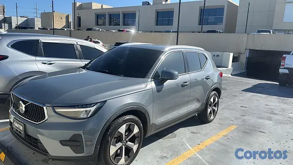 jeepetas y camionetas - VENDO VOLVO XC 40 EXCELENTE CONDICIONES (NEGOCIABLE) 4