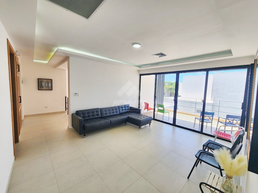 casas - CASA CON PISCINA Y TERRAZA TECHADA PROYECTO CERRADO LOS SAMANES STGO.  5