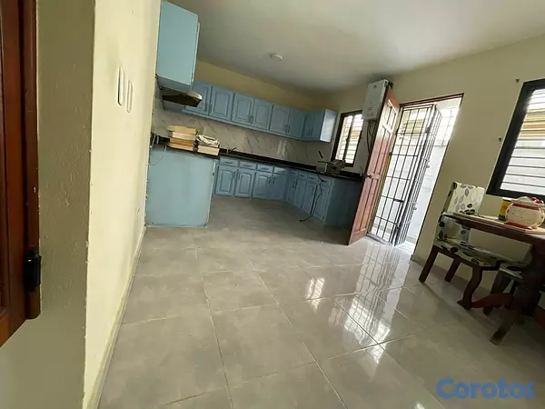 casas - Vendo y alquilo casa en Arroyo Hondo  5