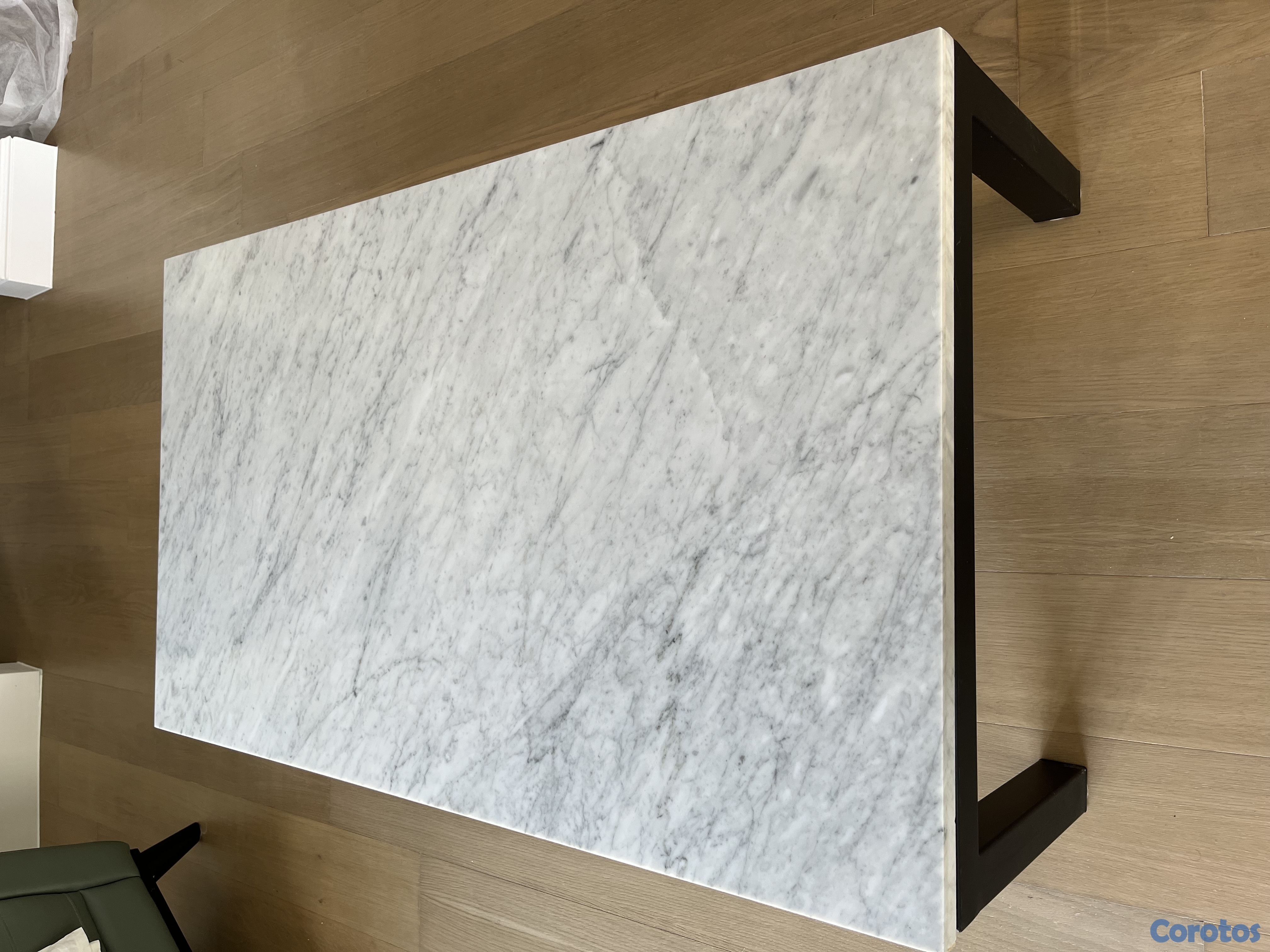 muebles y colchones - Hermoso centro de mesa de mármol con base metálica 3