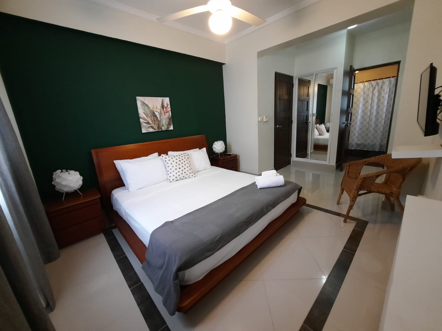 apartamentos - Se vende espacioso apartamento en Jardines del Sur 1 2