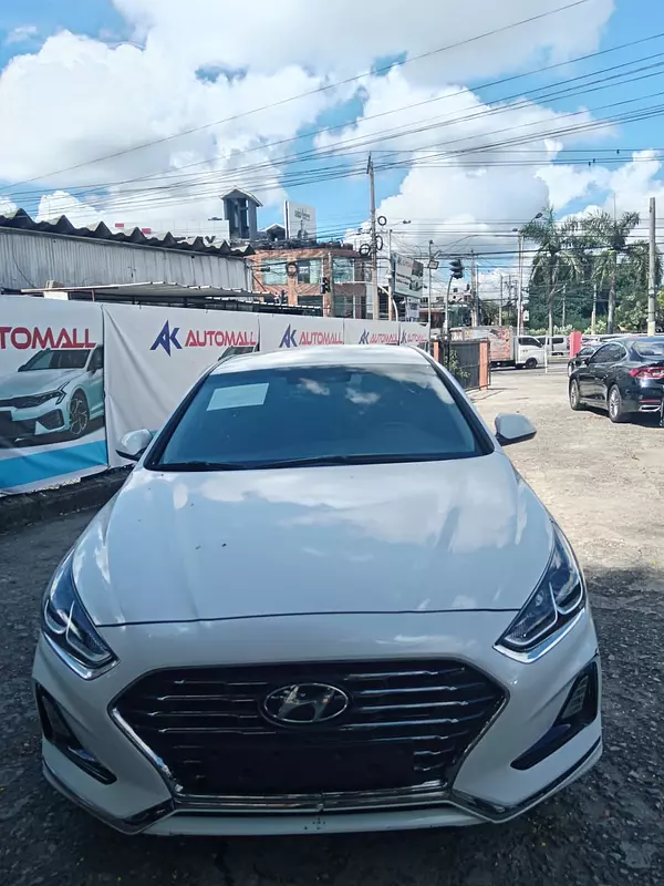 carros - HYUNDAI SONATA NEW RISE 2019 BLANCO 2