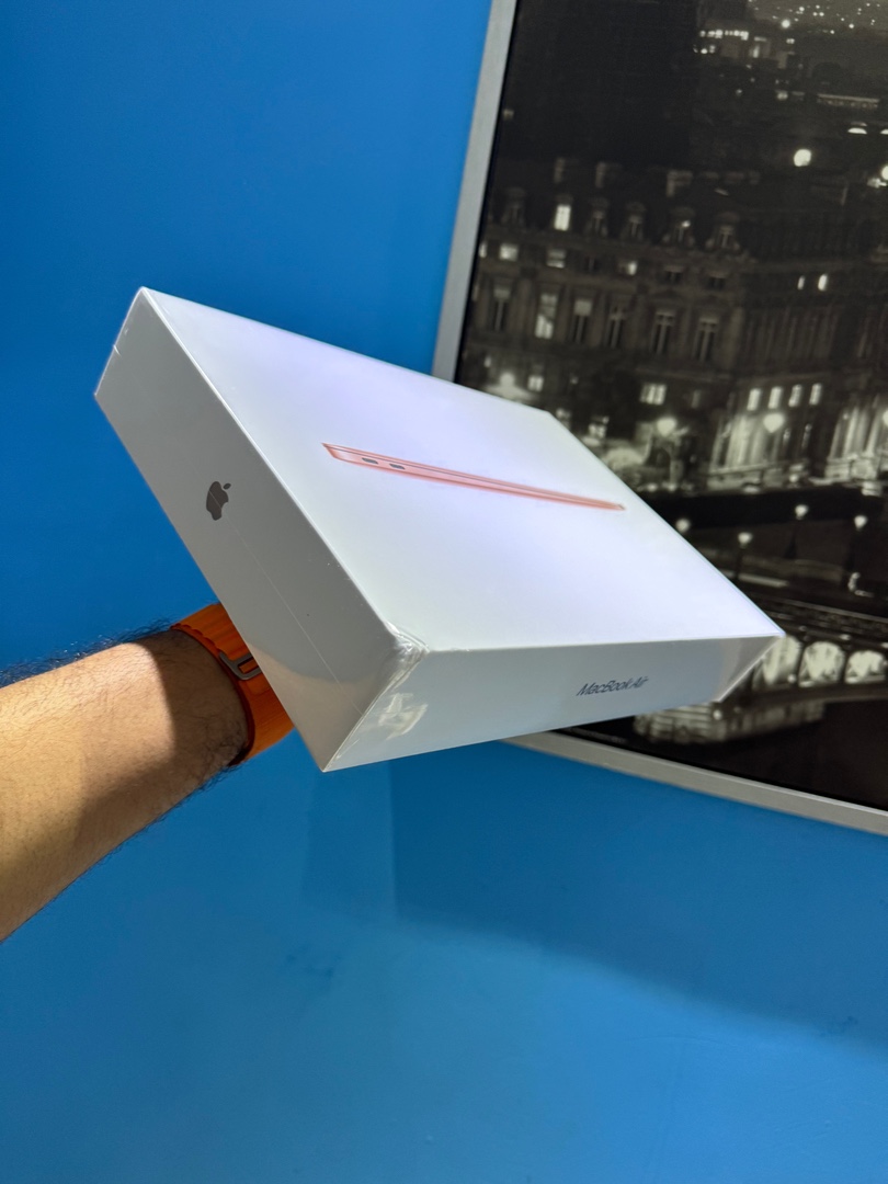 computadoras y laptops - MacBook Air 2020 13-inch Rose Gold / M1 Apple Chip/ 256GB 8GB RAM 0