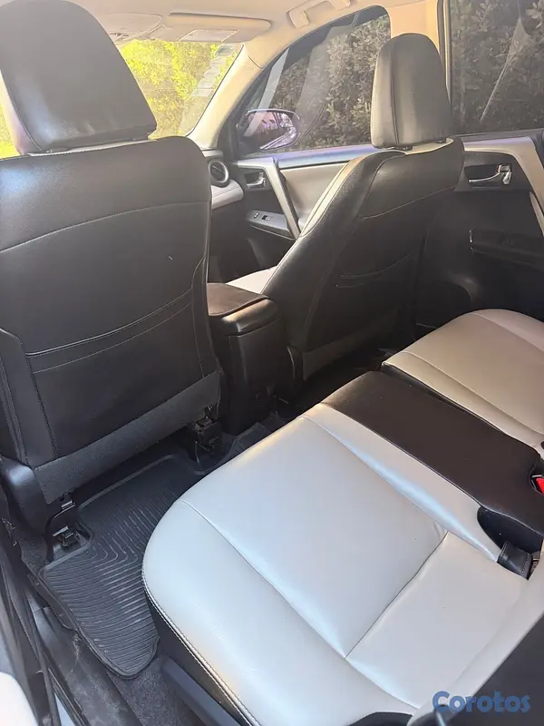 jeepetas y camionetas - Toyota rav4 2016 4x4 (AWD) 7