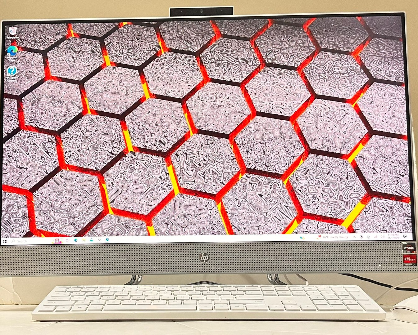 computadoras y laptops - PC HP ALL IN ONE 27 '' FHD Touch, Ryzen 5 4500U, 16GB RAM Ddr4, 512GB Ssd.
