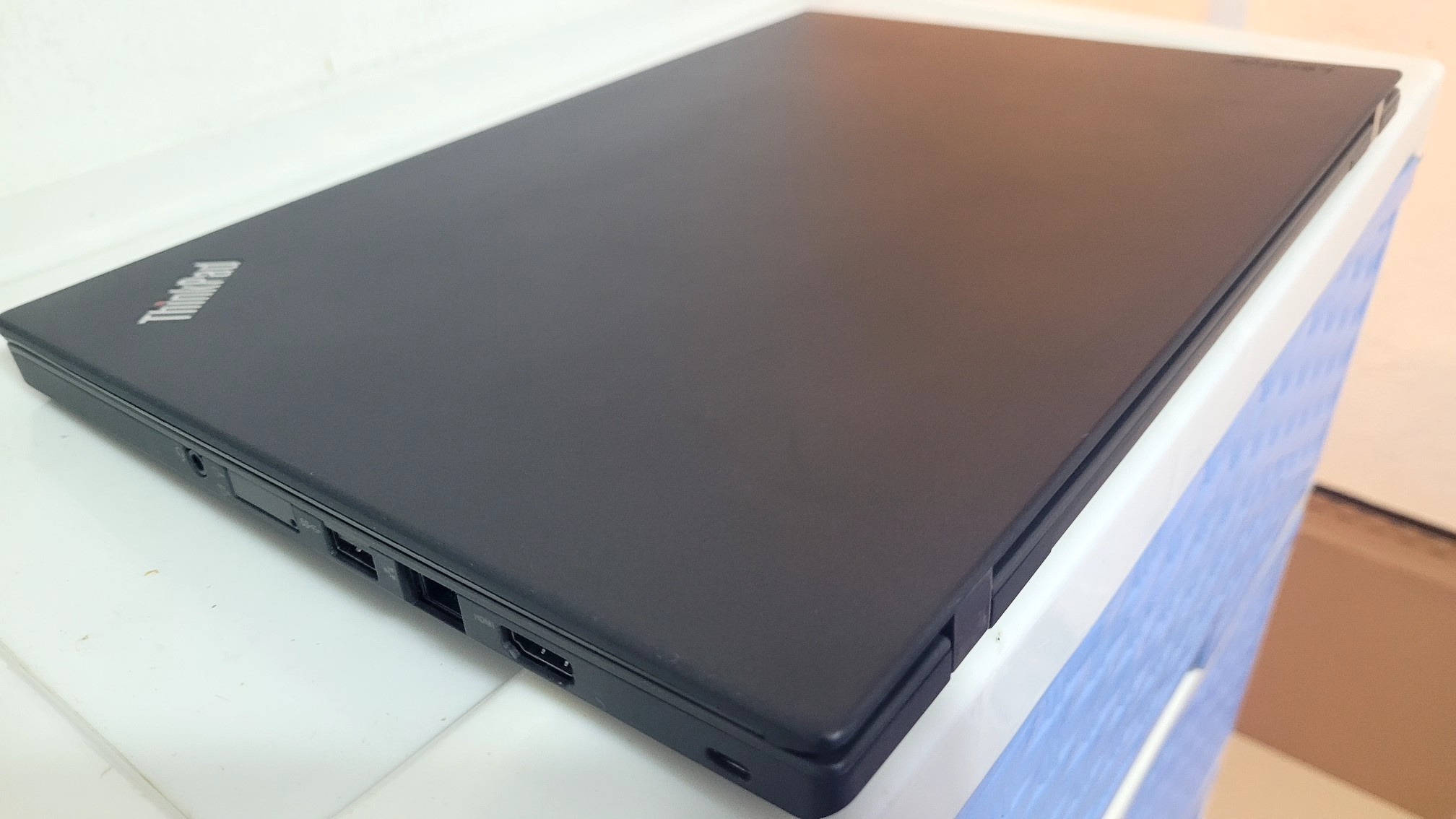 computadoras y laptops - Lenovo T460 14 Pulg Core i5 Ram 12gb Disco 256ggb Video 6gb 2