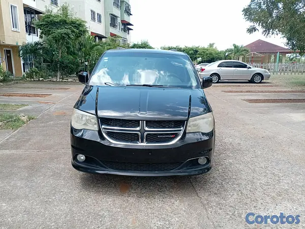 jeepetas y camionetas - DODGE cARAVAN 2012 SXT 4