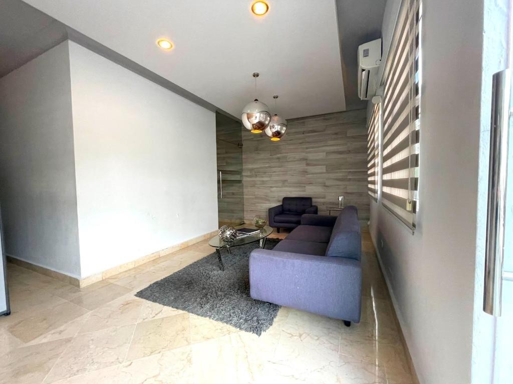 apartamentos - VENTA DE APARTAMENTO EN EL EVARISTO MORALES 📍DN