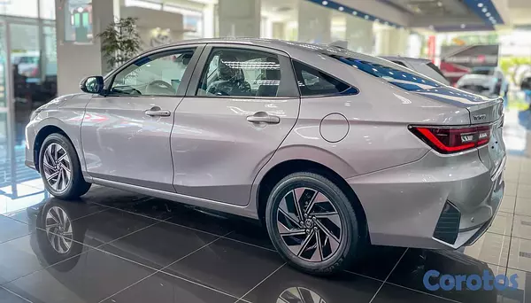 jeepetas y camionetas - Toyota Yaris 2026 5