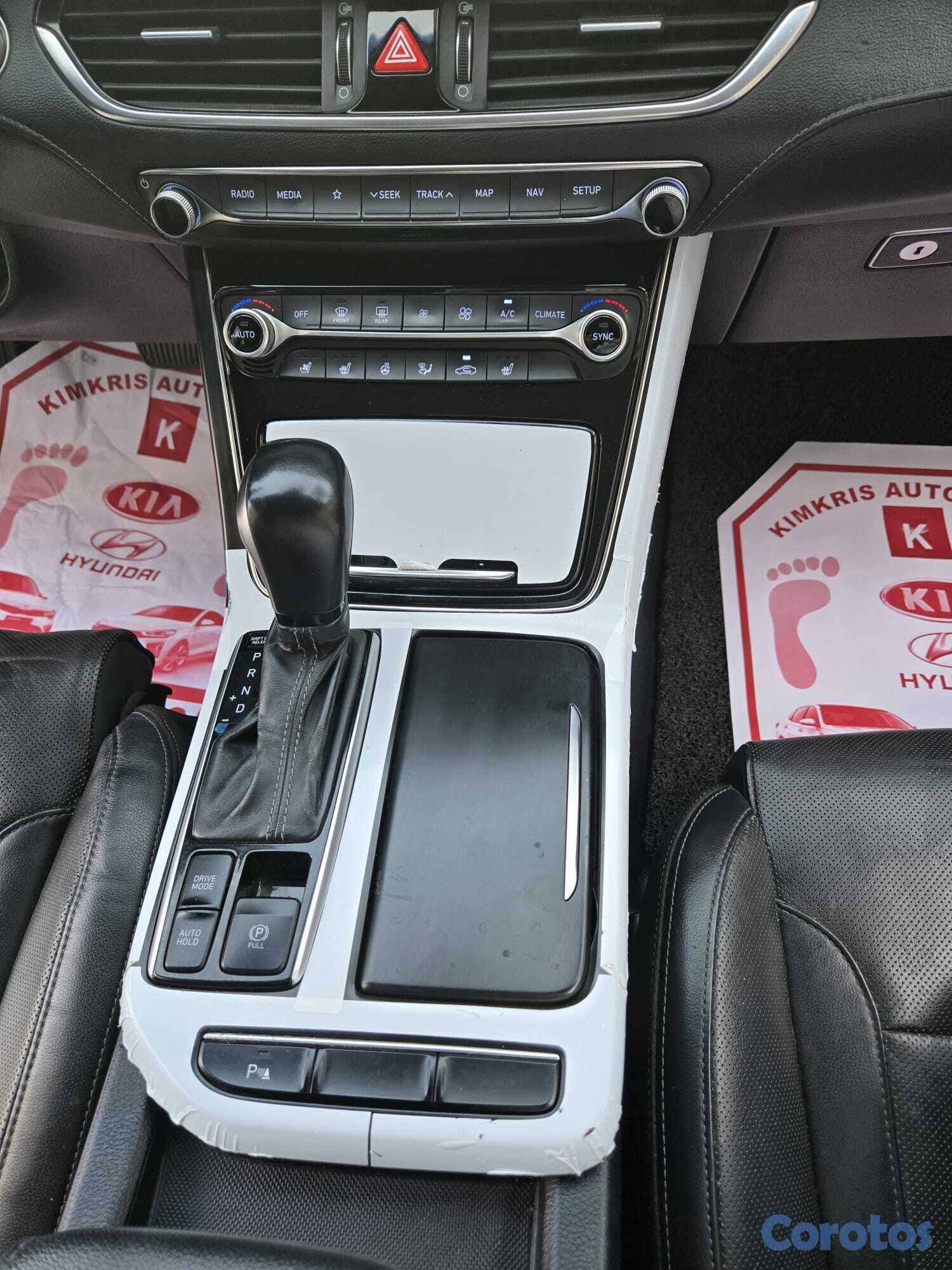 carros - HYUNDAI GRANDEUR 2018 GRIS 8