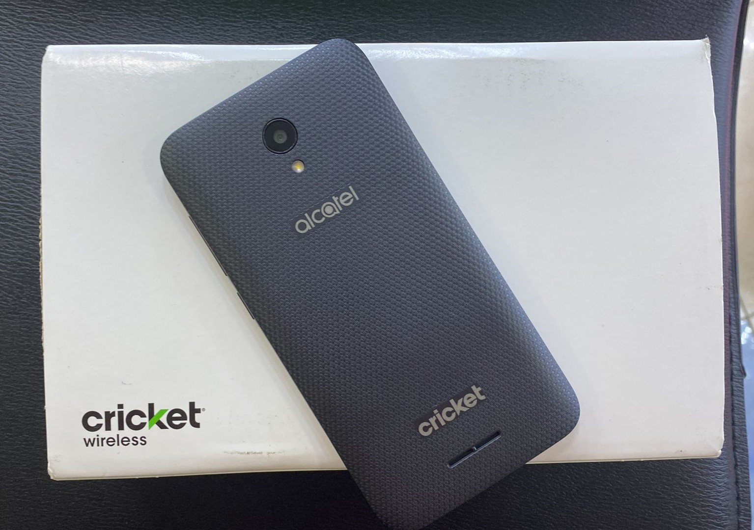 celulares y tabletas - ALCATEL cricket nuevo 
