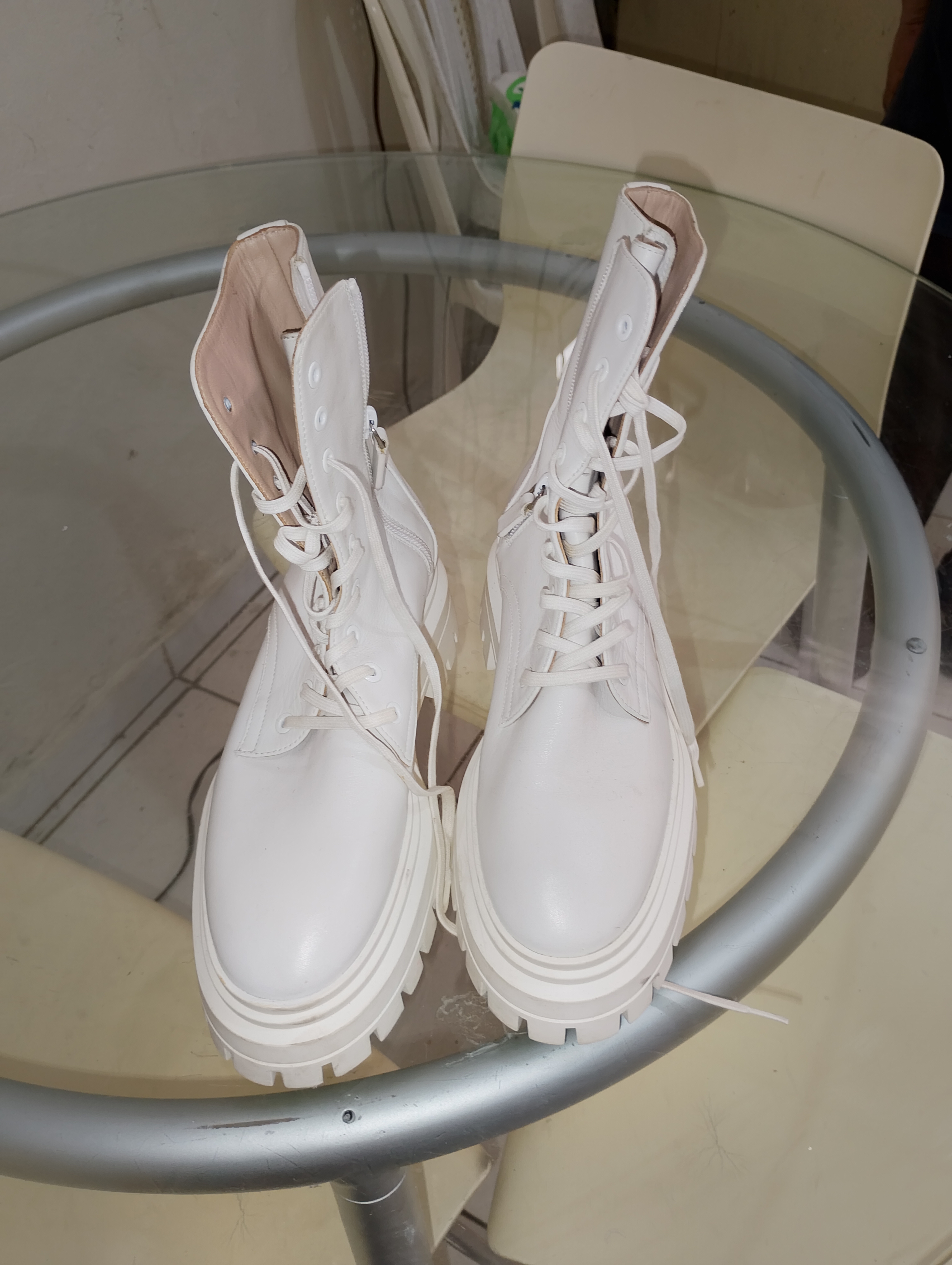 zapatos para mujer - botas blancas size 7B Stuart weitzman 3