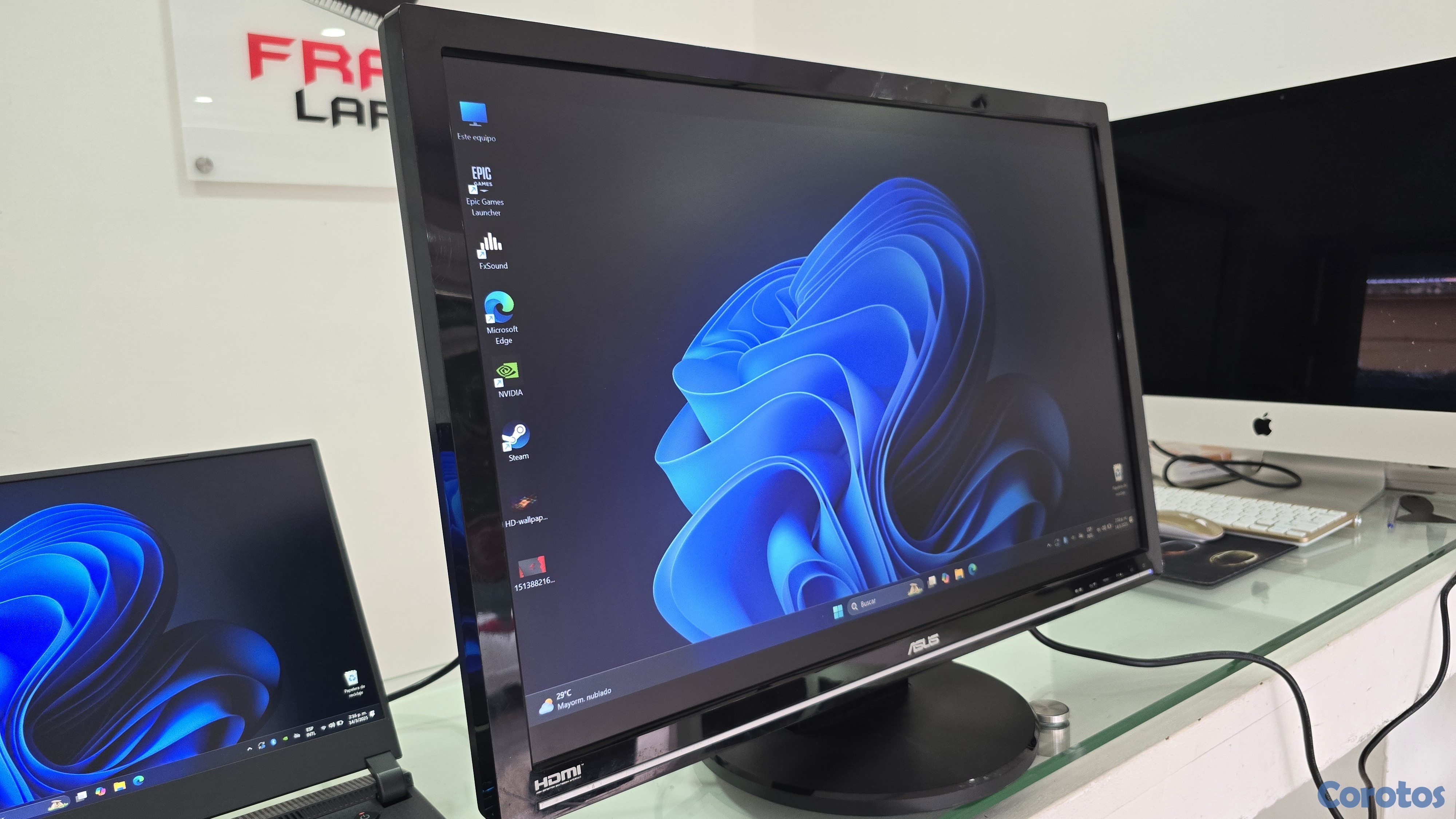 computadoras y laptops - Monitor Asus 27 Pulg hdmi vga trae Bocinas internas  1