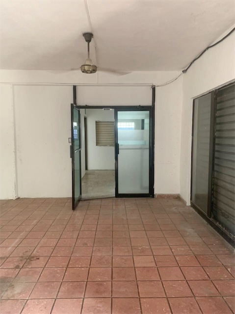 oficinas y locales comerciales - Local en Bella Vista Primer nivel  1