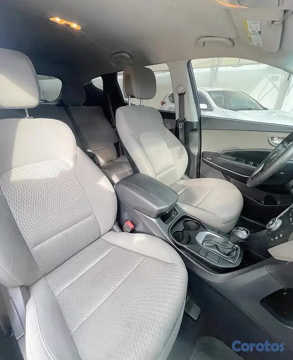 jeepetas y camionetas - Hyundai Santa Fe Sport 2017 4x4 – Clean Carfax 10