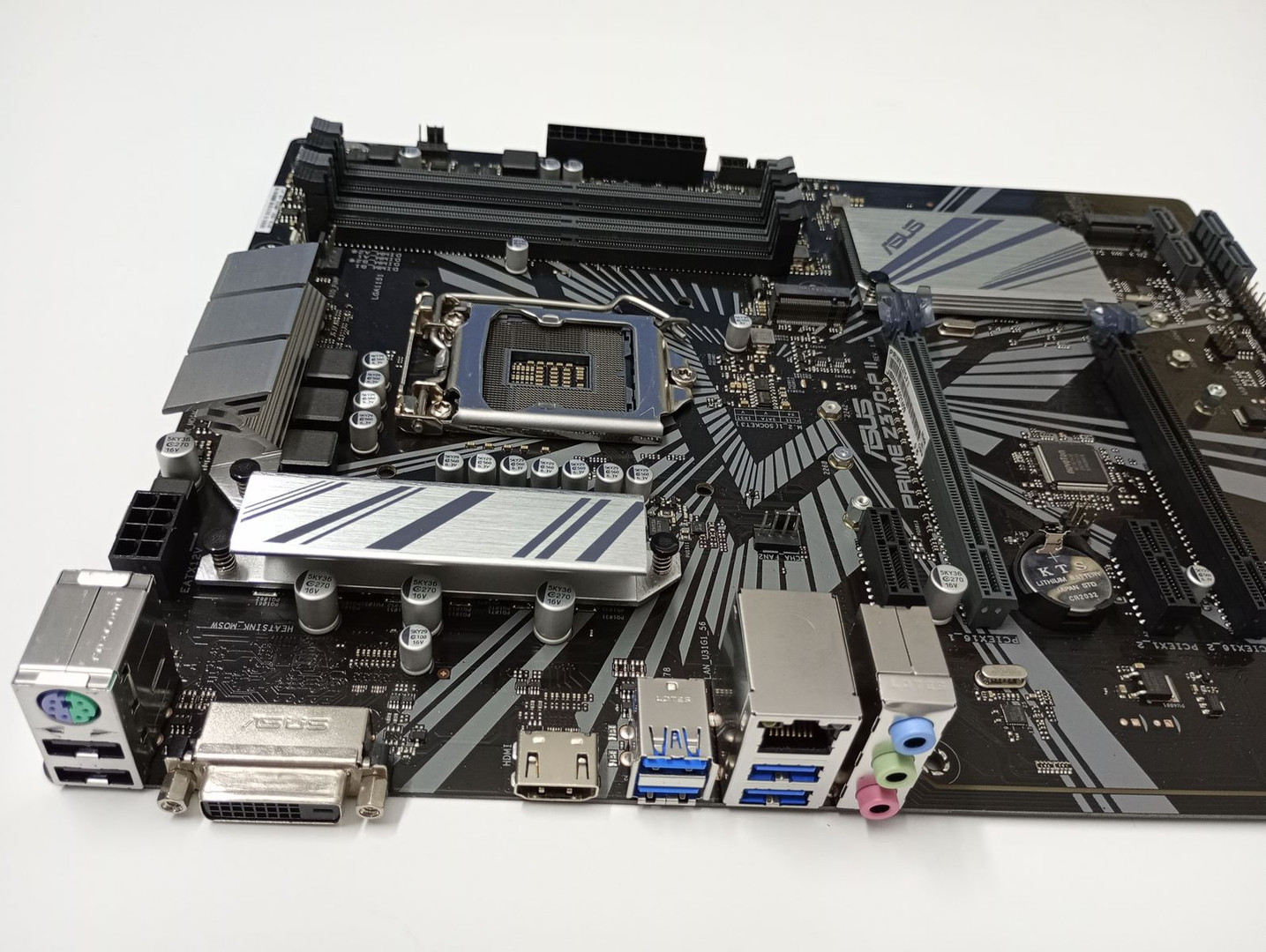 computadoras y laptops - Motherboard ASUS PRIME Z370-P II DDR4 Socket 1151 (8va-9na Gen) 3