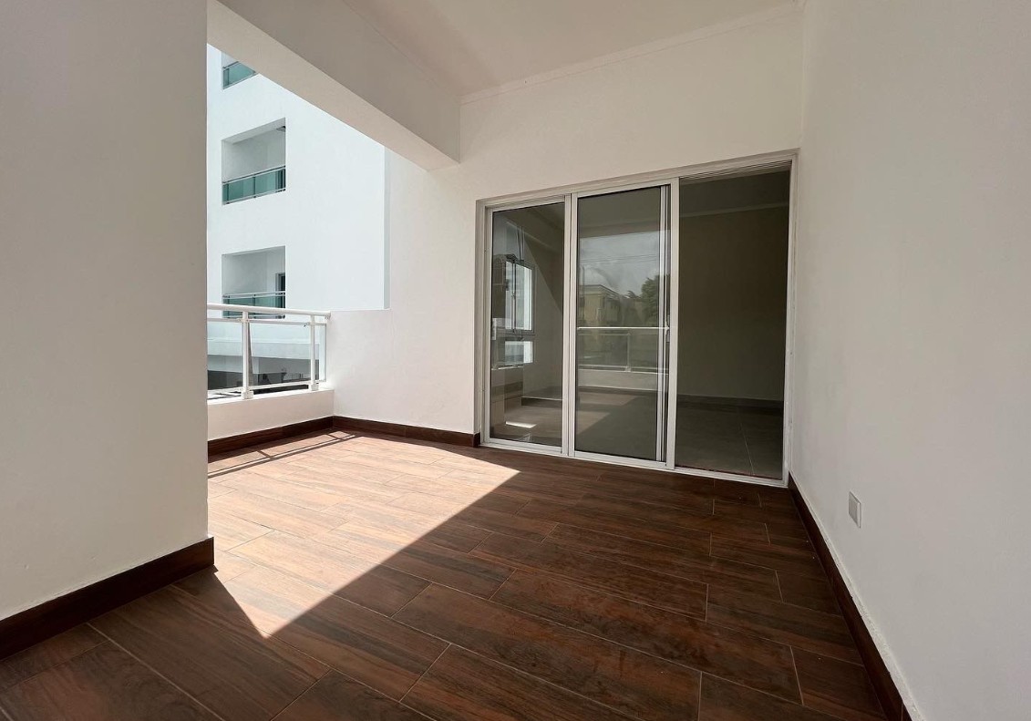 apartamentos - 🔵Apartamento en evaristo morales 2do piso con terraza 
